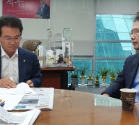 김진열 군수, ‘이채익 행안위원장 만나 군민들 바람 전달’